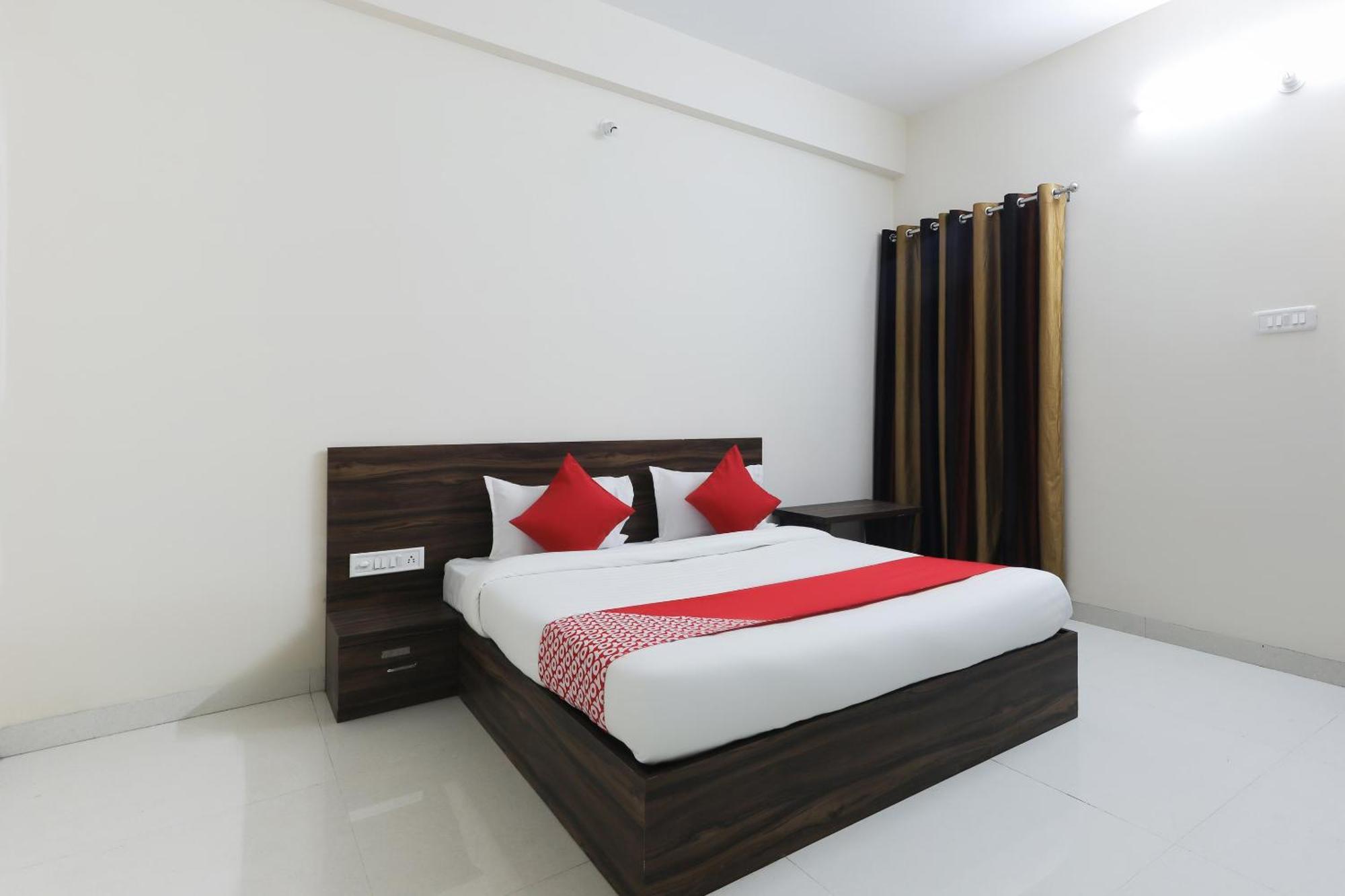 Hotel O La Flora Indore Bagian luar foto