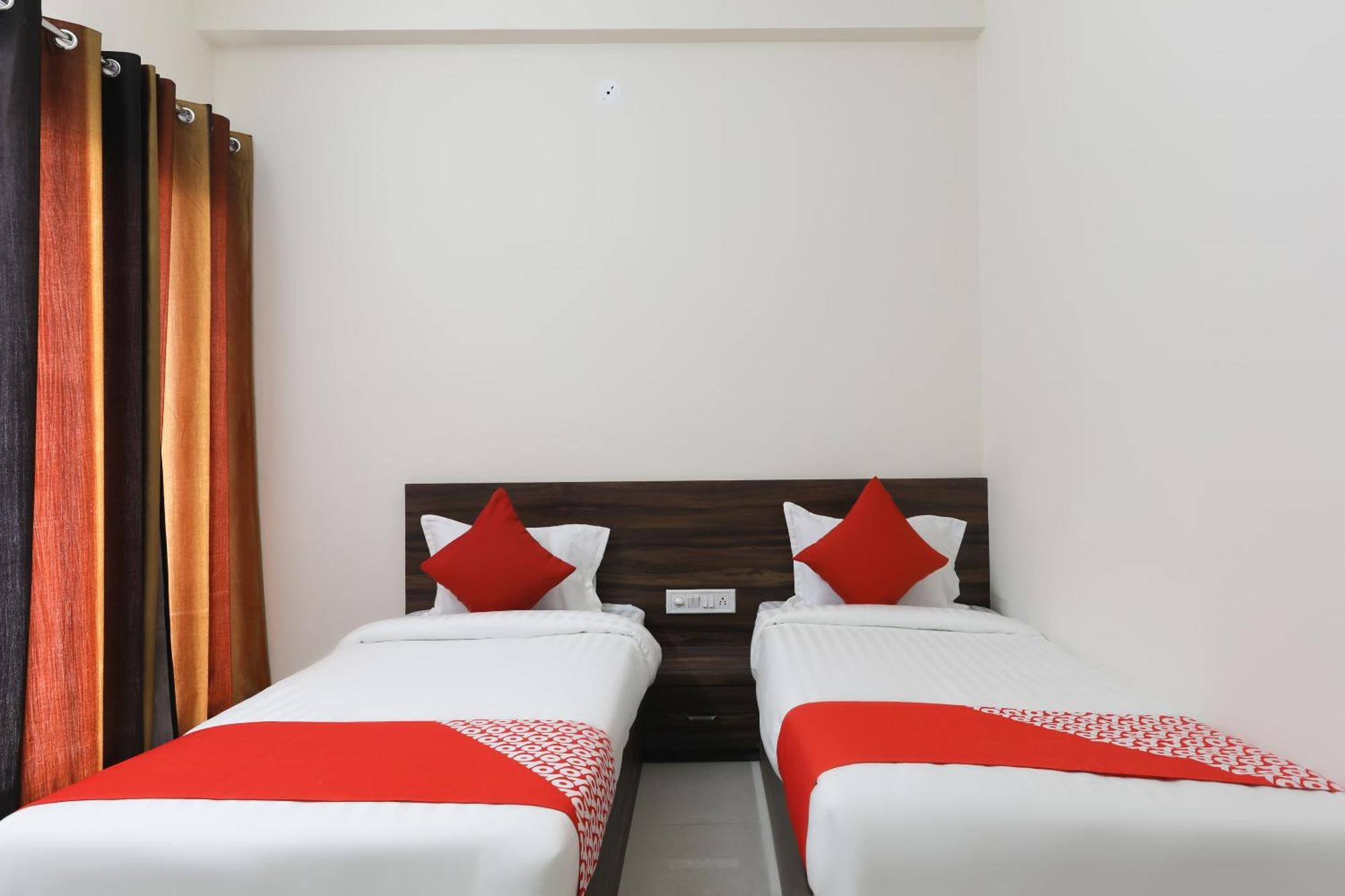 Hotel O La Flora Indore Bagian luar foto