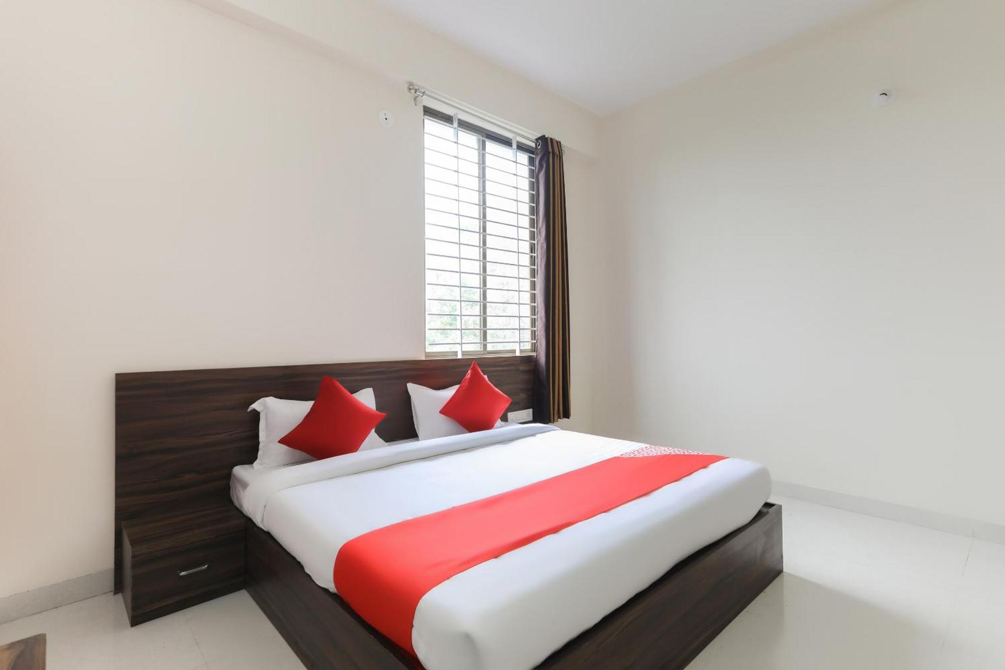 Hotel O La Flora Indore Bagian luar foto