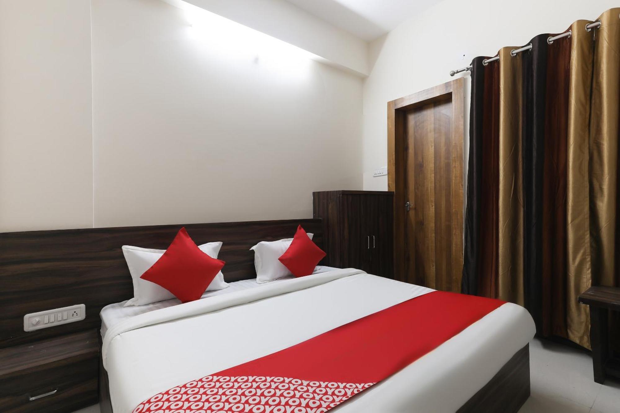 Hotel O La Flora Indore Bagian luar foto