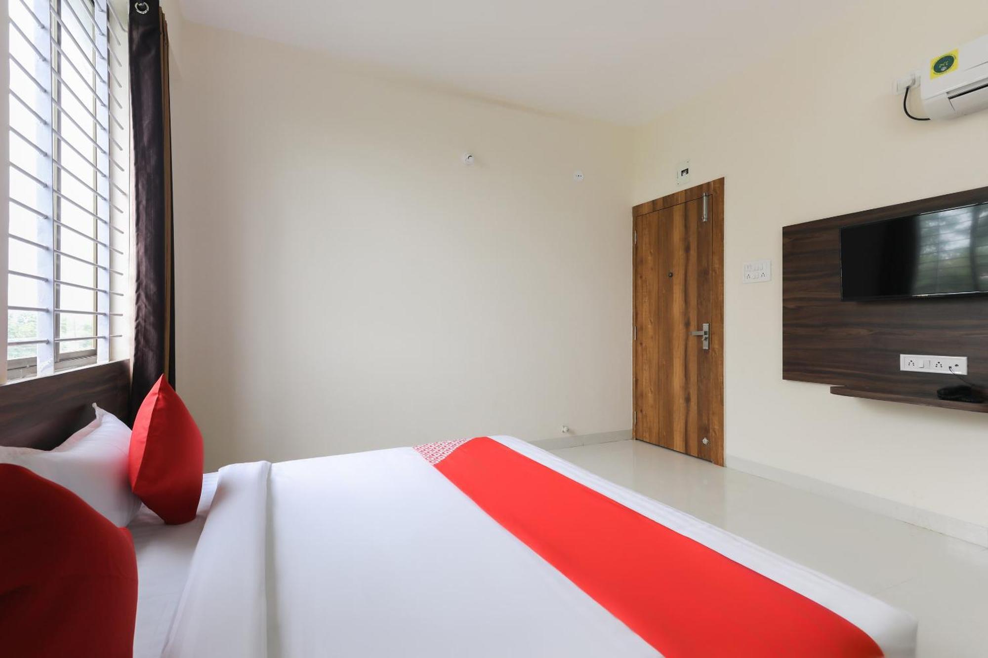 Hotel O La Flora Indore Bagian luar foto